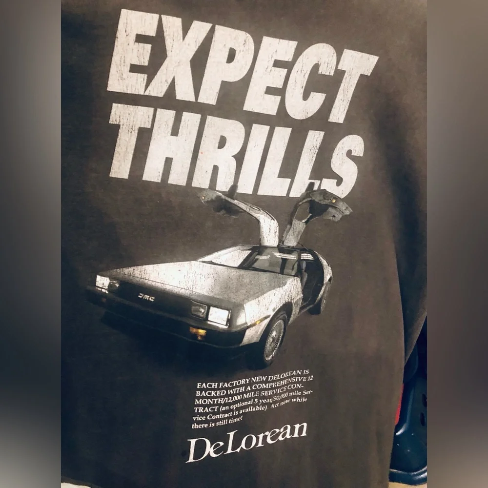 Expect Thrills Delorean Men's Graphic T-Shirt Fade Black Gray Back to the Future